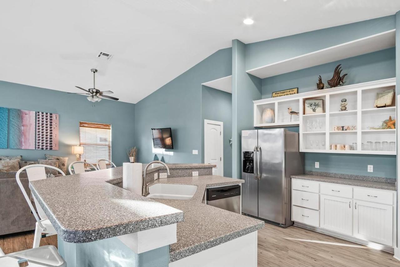 New 5 Bdrm W/Pool, Observation Deck Walk To Beach! Port Aransas Luaran gambar